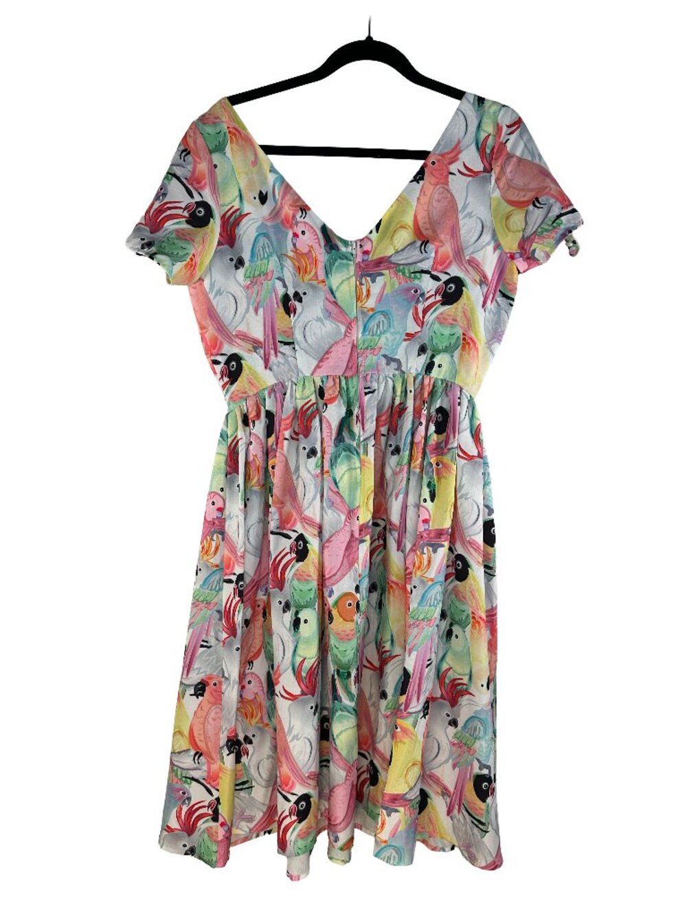 Unique Vintage - 1950 White & Multicolor Parrot Print Draper Swing Dress - Large - Picture 5 of 5
